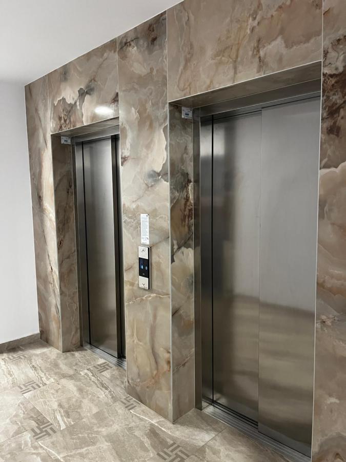 Apartament Modern Cu O Camera Apartment Timisoara Ngoại thất bức ảnh