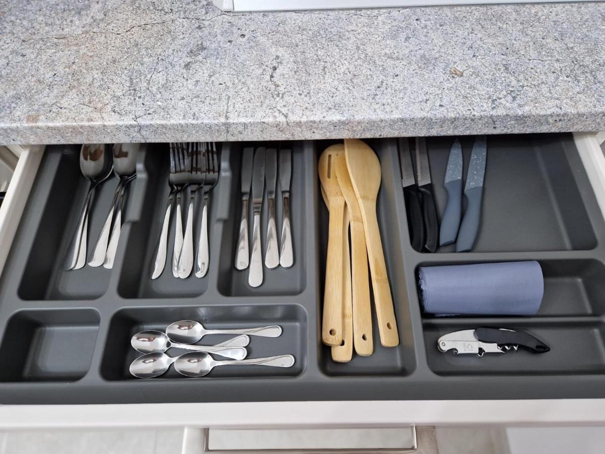 Apartament Modern Cu O Camera Apartment Timisoara Ngoại thất bức ảnh