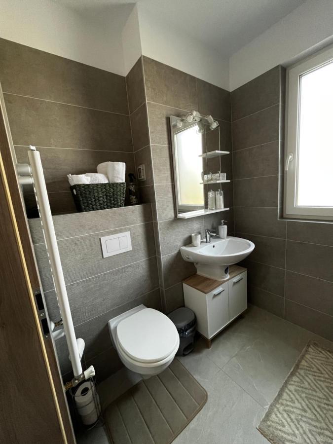 Apartament Modern Cu O Camera Apartment Timisoara Ngoại thất bức ảnh
